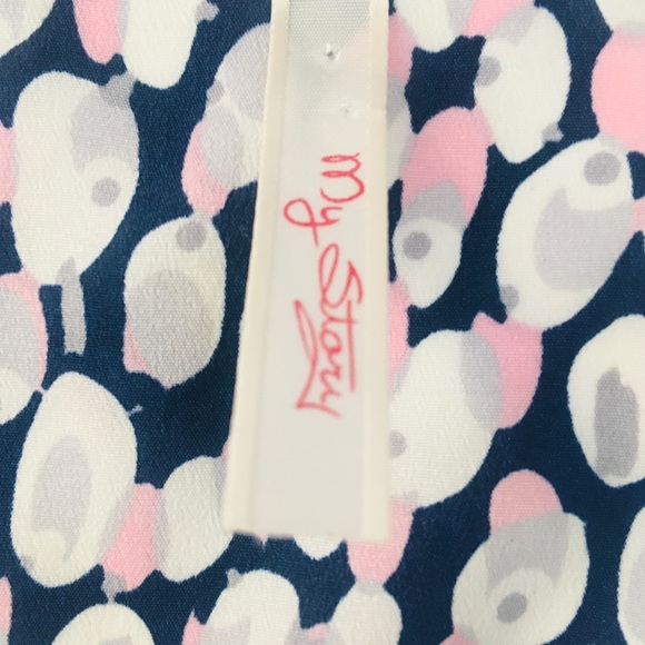 SOLD ☀️My story blouse☀️ - Picture 4 of 5